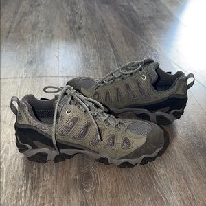 *NEW* Women's Oboz Sawtooth II Low Waterproof Hiking Shoes